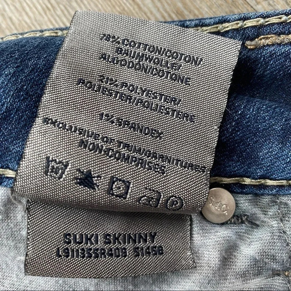 SILVER | Distressed  Suki Skinny Jeans - Picture 10 of 12